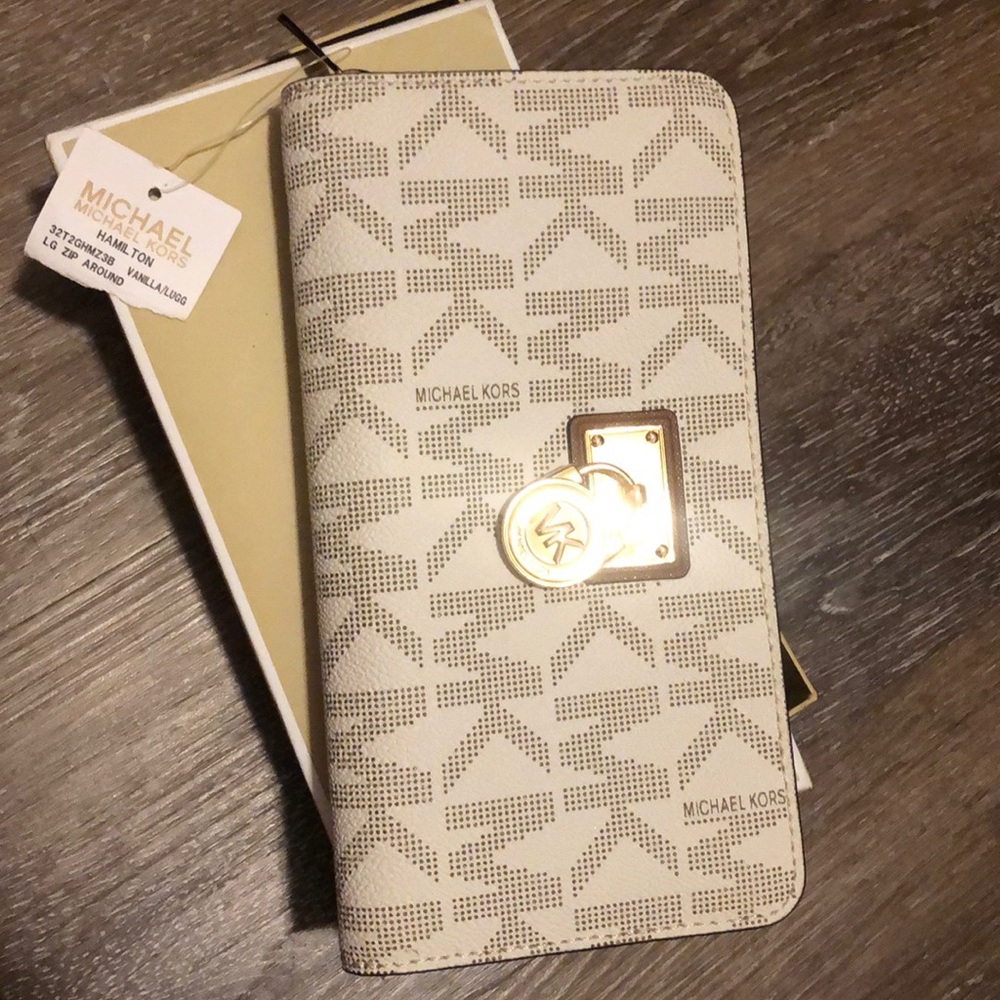 Michael Kors Hamilton Wallet